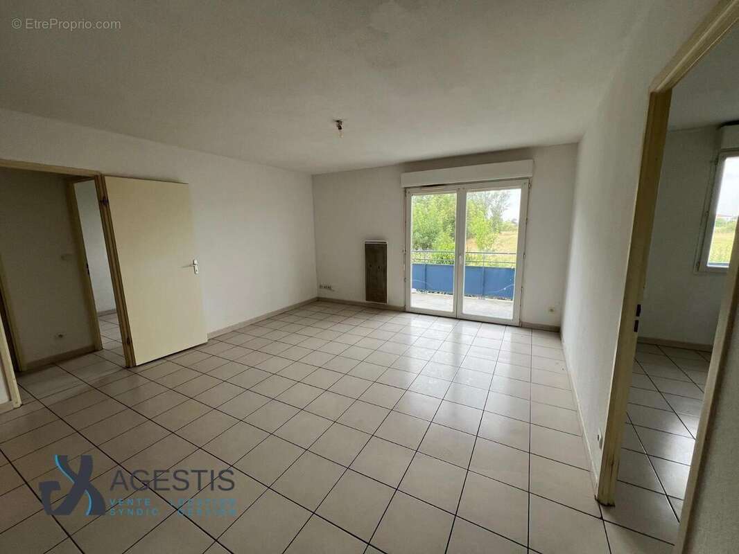   - Appartement à FROUZINS