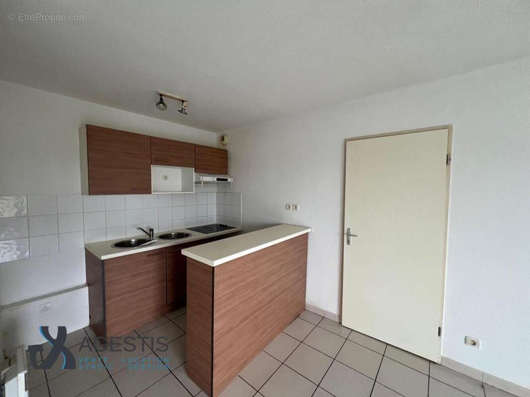   - Appartement à FROUZINS