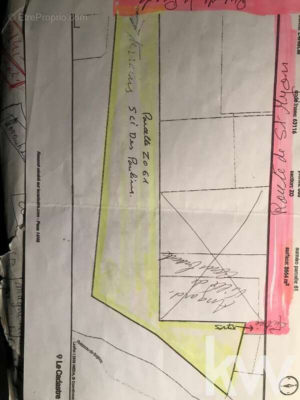 Terrain à COMBRONDE