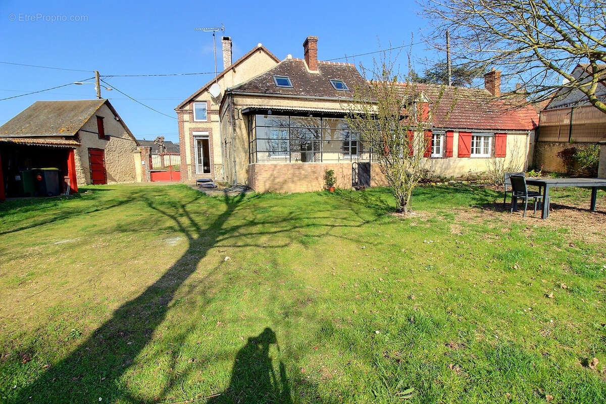 Maison à CHATEAUNEUF-EN-THYMERAIS