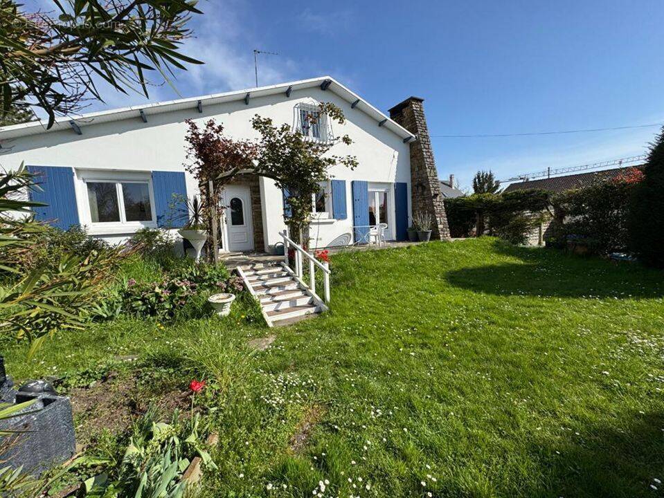 Maison à FLEURY-SUR-ORNE