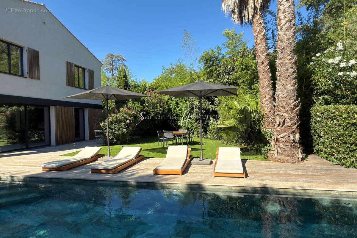 Maison à LA CROIX-VALMER