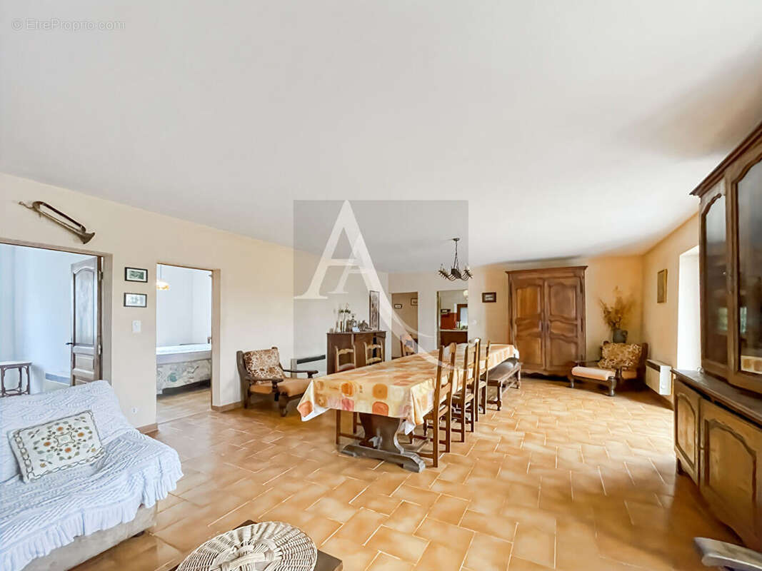 Maison à SAINT-MATRE