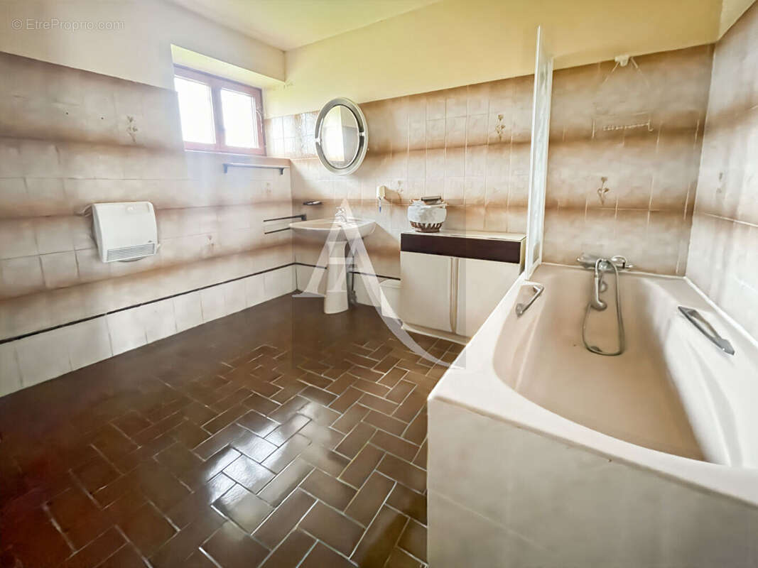 Maison à SAINT-MATRE