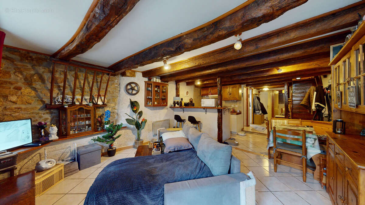 Appartement à CHALEY