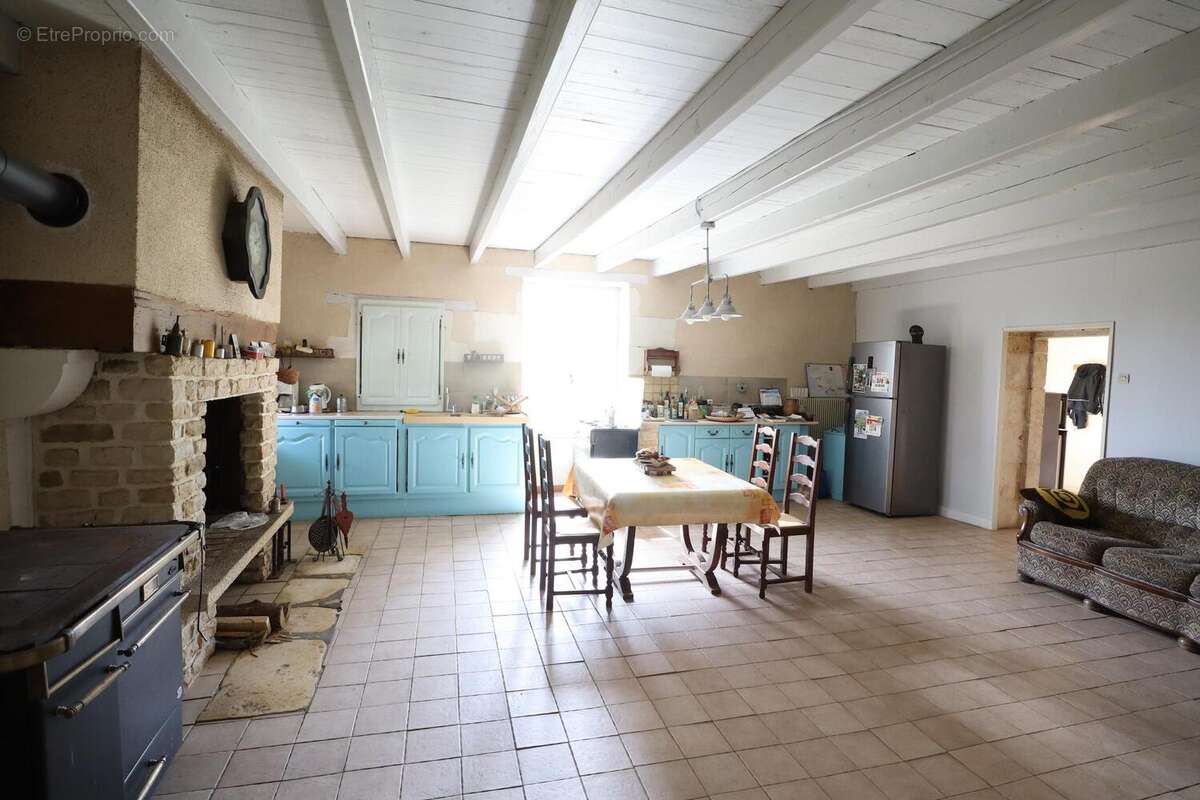 Photo 7 - Maison à ROUILLE