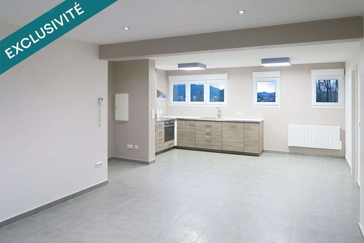 Photo 2 - Appartement à AUDUN-LE-TICHE