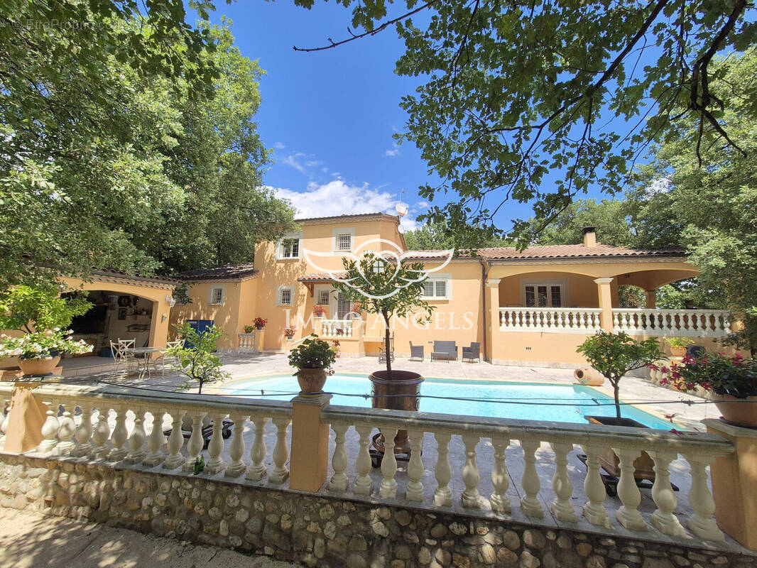 Maison à RIBAUTE-LES-TAVERNES