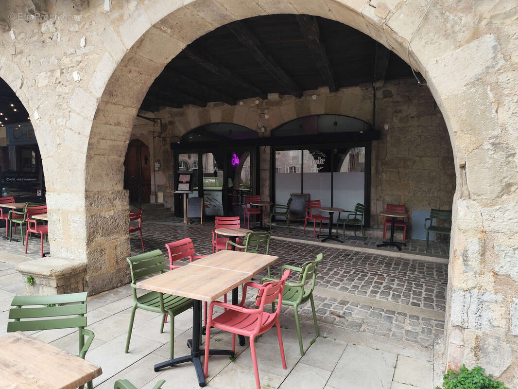 Commerce à VILLEFRANCHE-DE-ROUERGUE