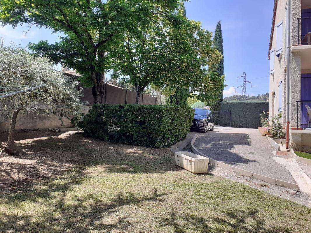 Maison à GREOUX-LES-BAINS