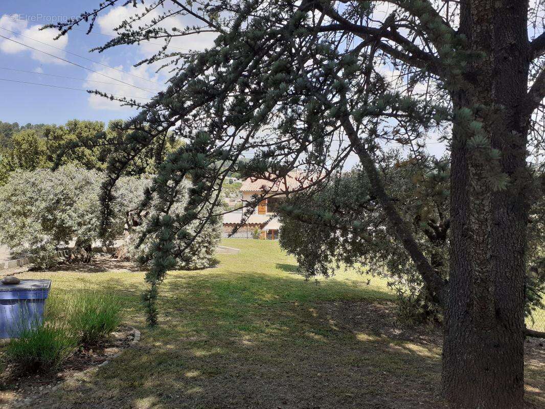 Maison à GREOUX-LES-BAINS