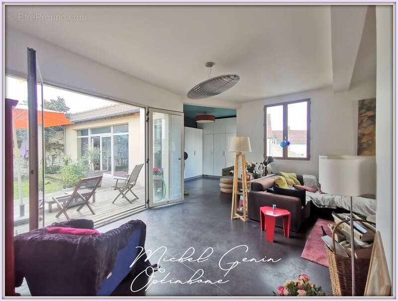 Maison à COURDIMANCHE