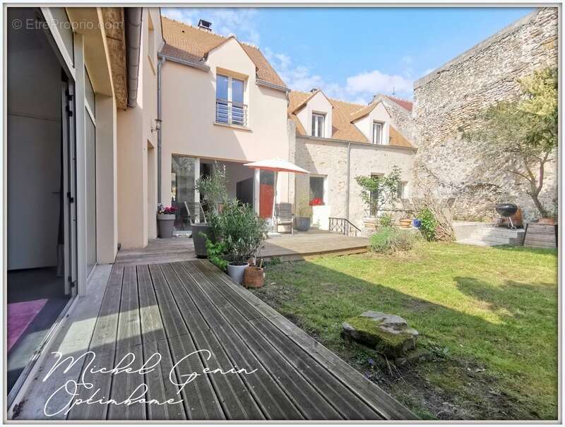 Maison à COURDIMANCHE