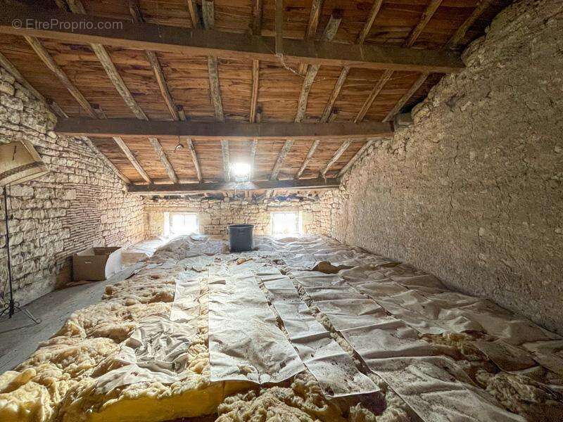 Maison à SAUZE-VAUSSAIS