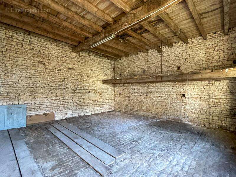 Maison à SAUZE-VAUSSAIS