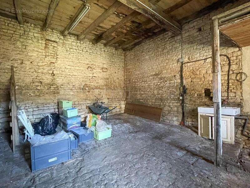 Maison à SAUZE-VAUSSAIS