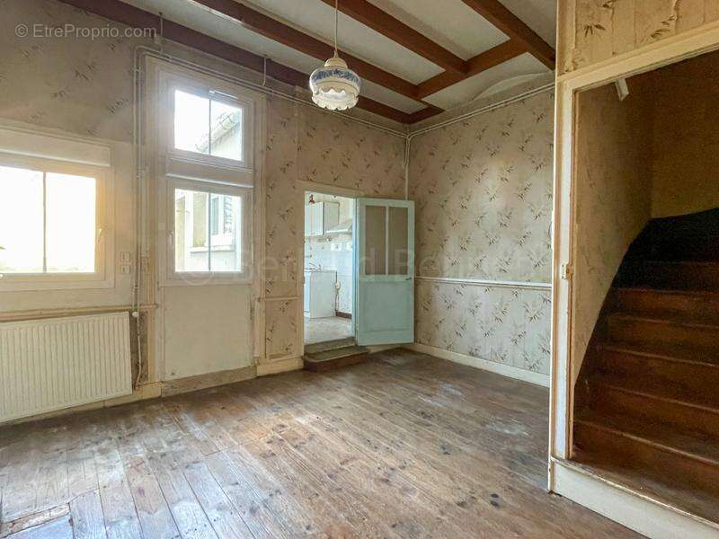 Maison à SAUZE-VAUSSAIS