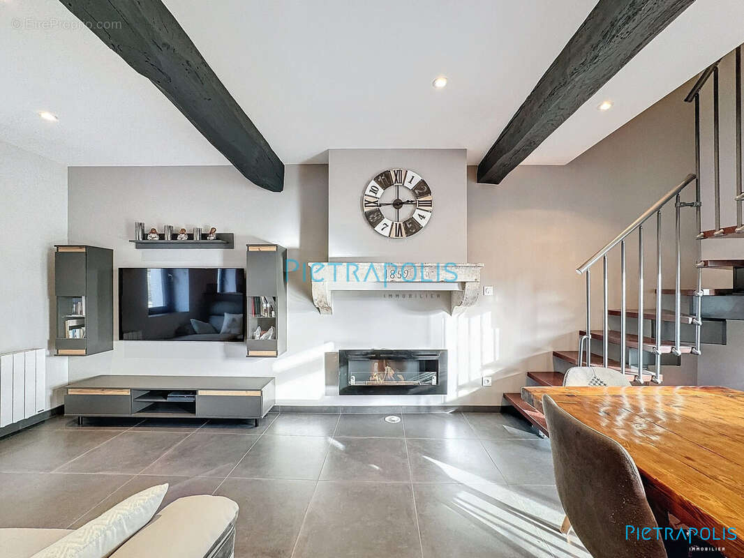 Séjour - Maison à BEYNOST