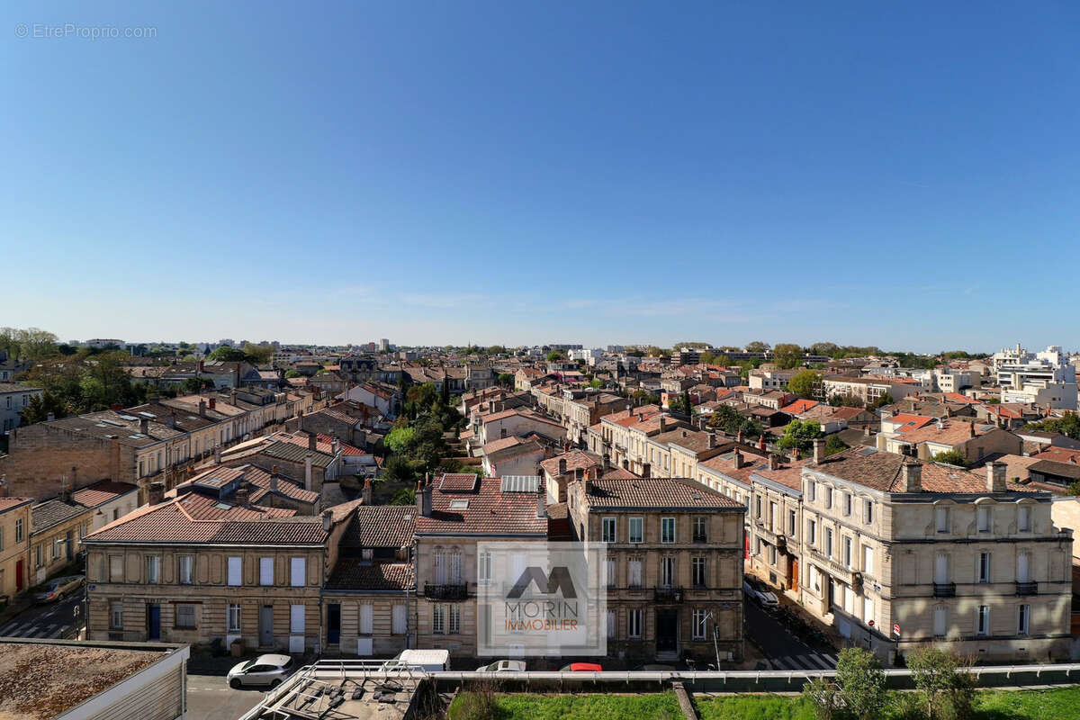 Appartement à BORDEAUX