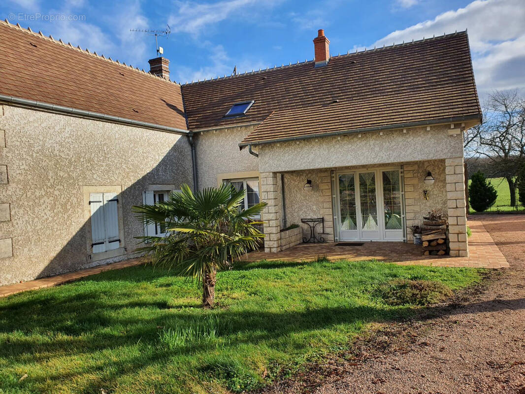 Maison à SAINT-GERMAIN-DES-BOIS