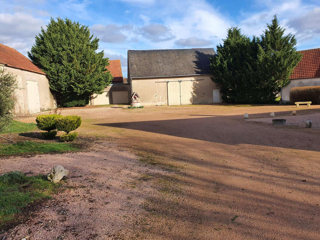 Maison à SAINT-GERMAIN-DES-BOIS