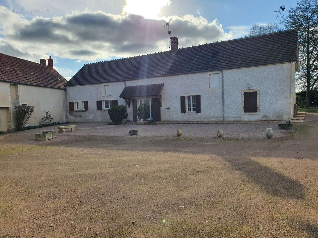 Maison à SAINT-GERMAIN-DES-BOIS