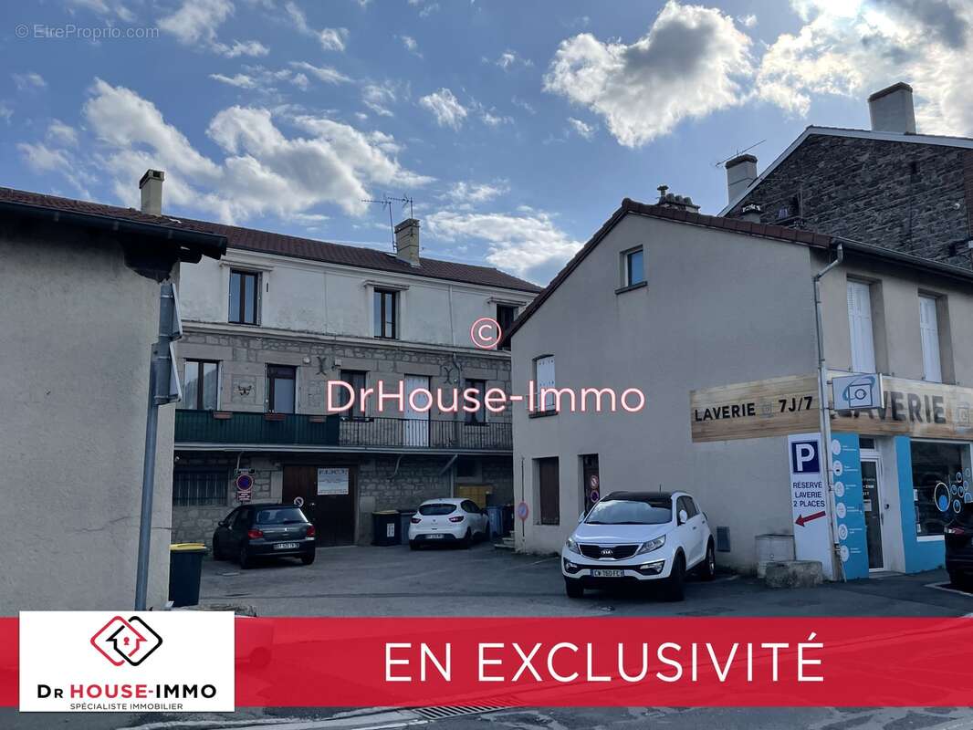 Appartement à UNIEUX