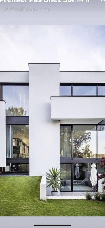 Terrain à VILLERS-CHATEL