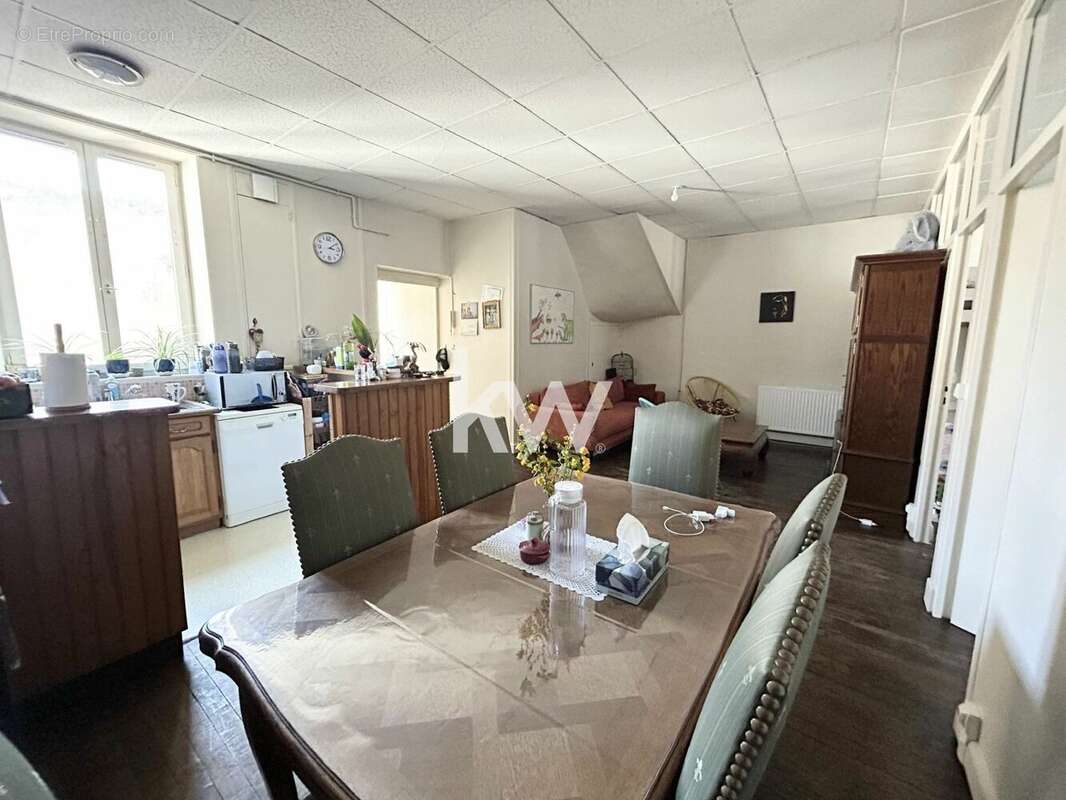 Appartement à MENNECY