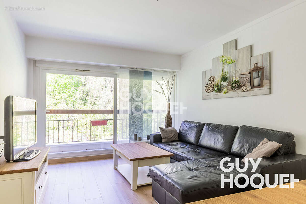 Appartement à ATHIS-MONS