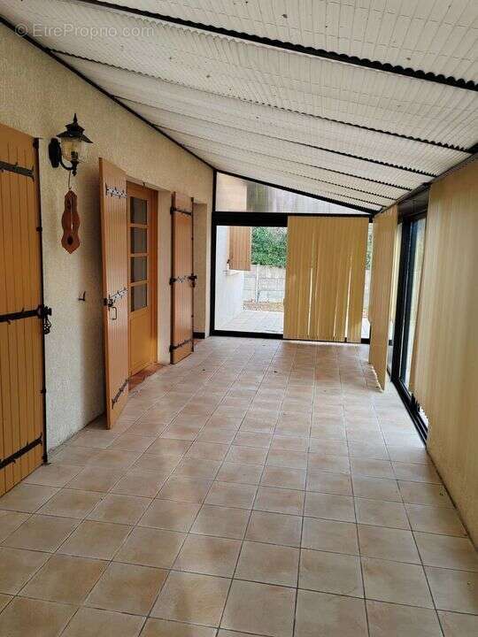 Saint Sauveur- 2 chambres- terrain 935m²- Calme- proximité - Maison à SAINT-SAUVEUR