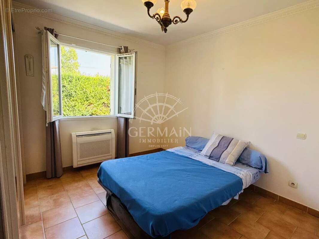 Maison à L'ISLE-SUR-LA-SORGUE