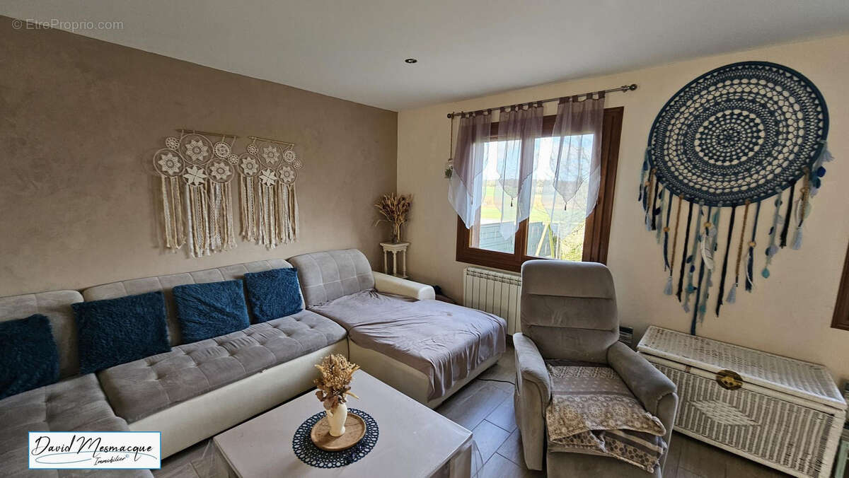 Maison à CHANNAY-SUR-LATHAN