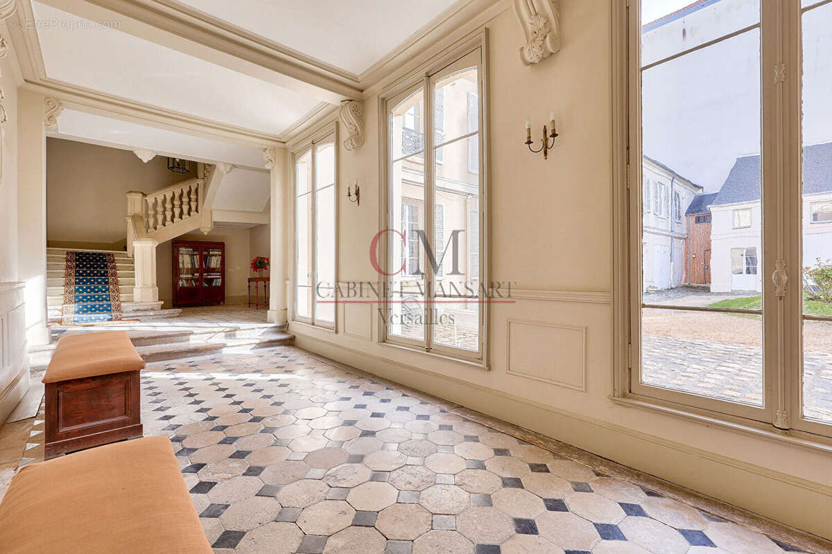 Appartement à VERSAILLES