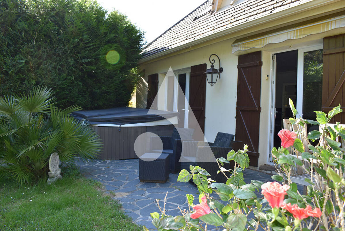 Maison à ORRY-LA-VILLE