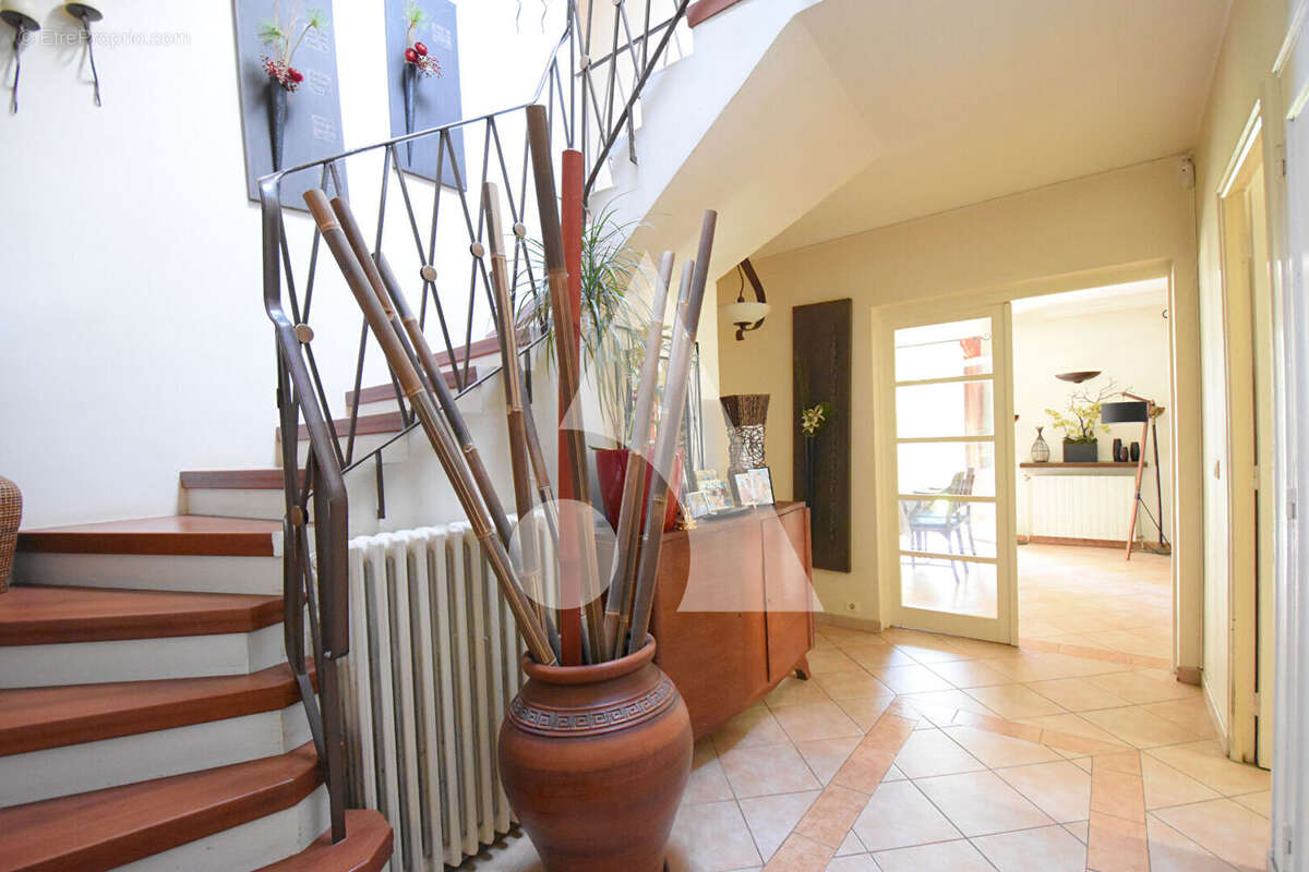 Maison à ORRY-LA-VILLE