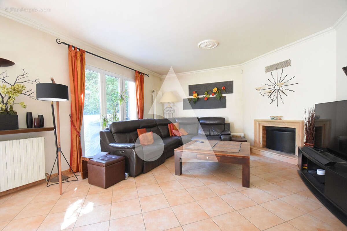 Maison à ORRY-LA-VILLE