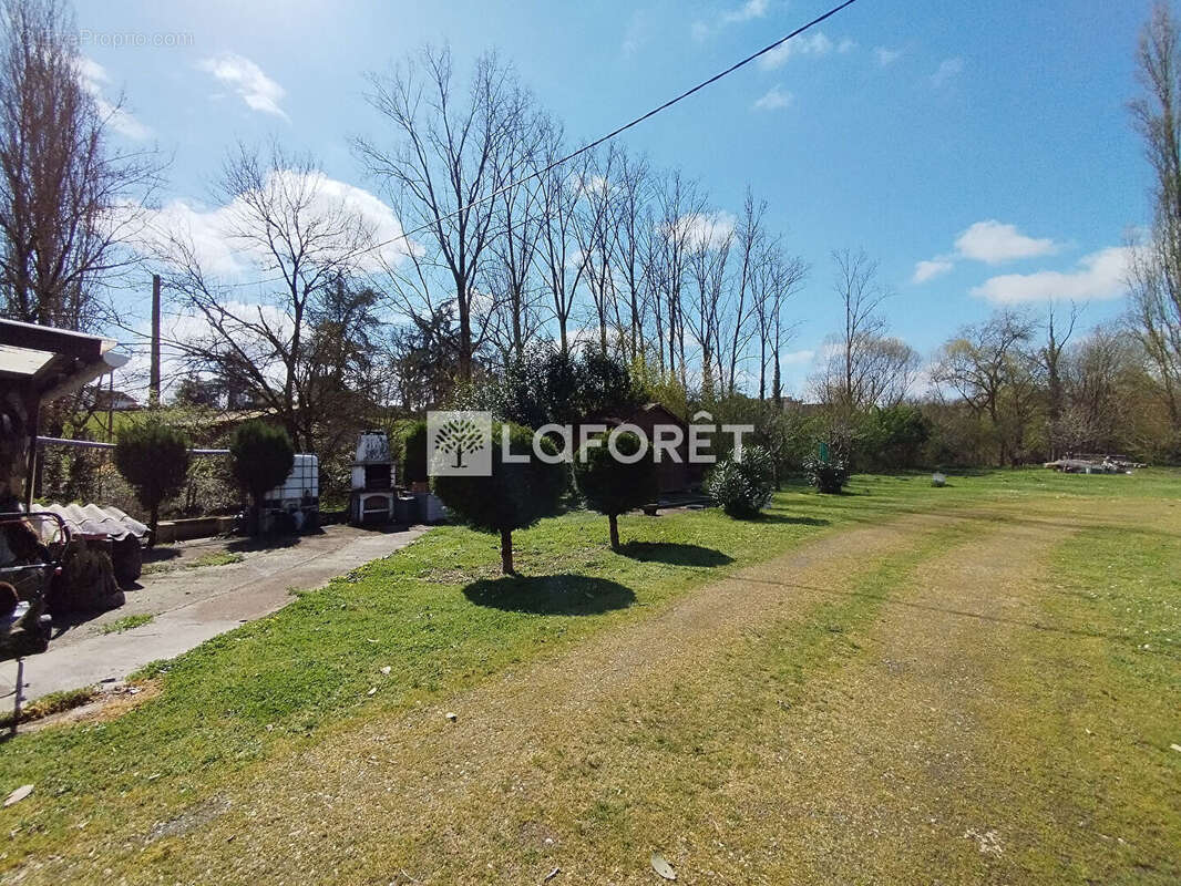 Maison à CASTELMAYRAN