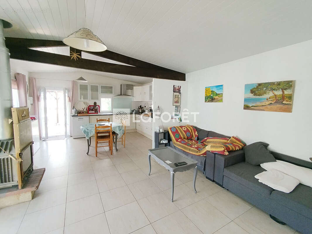 Maison à CASTELMAYRAN