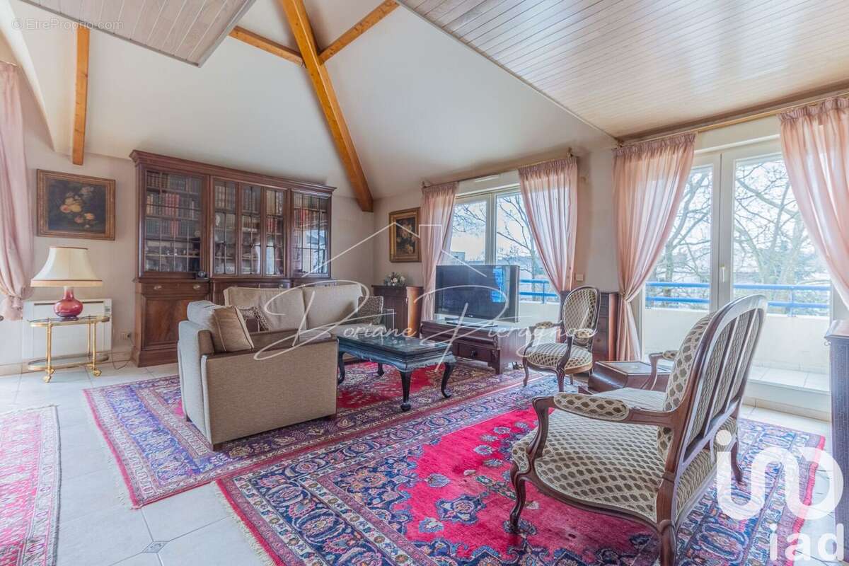 Photo 3 - Appartement à L'ISLE-ADAM