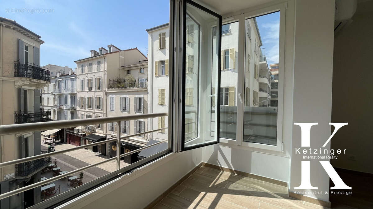 Appartement à CANNES