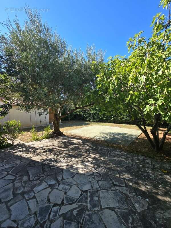 Maison à BOURG-LES-VALENCE