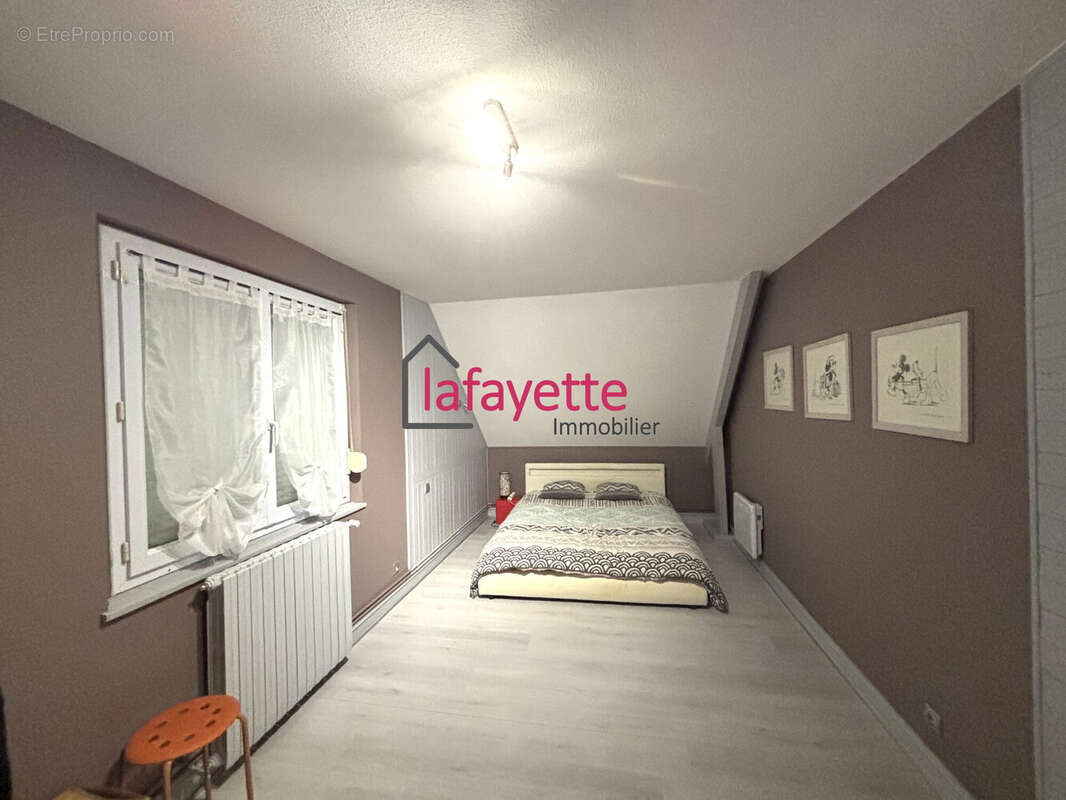 Maison à SAINT-AUBIN-DE-CRETOT