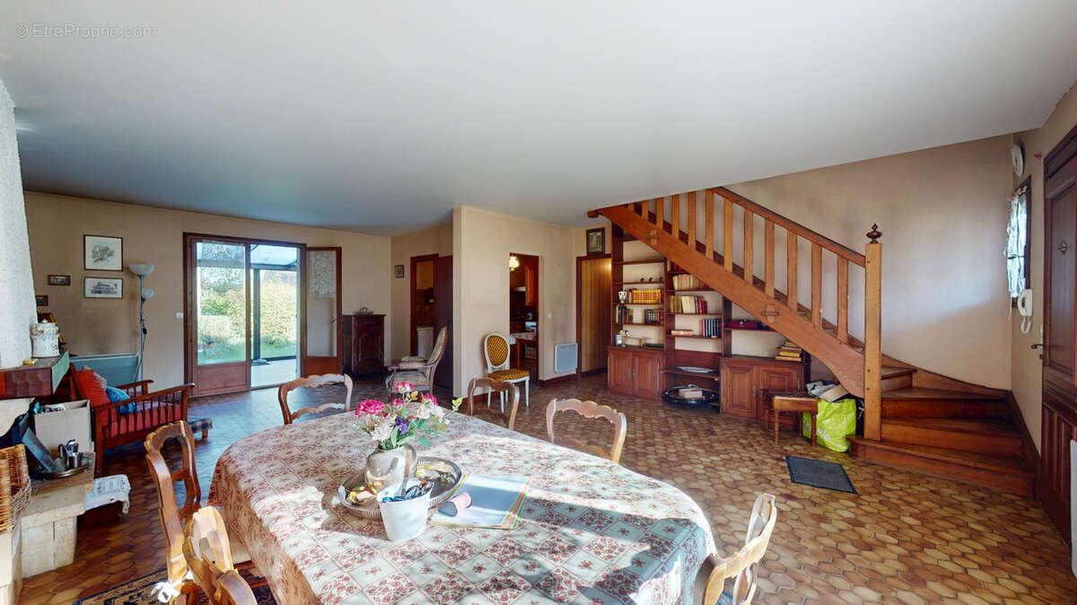 Maison à MONTFORT-L'AMAURY