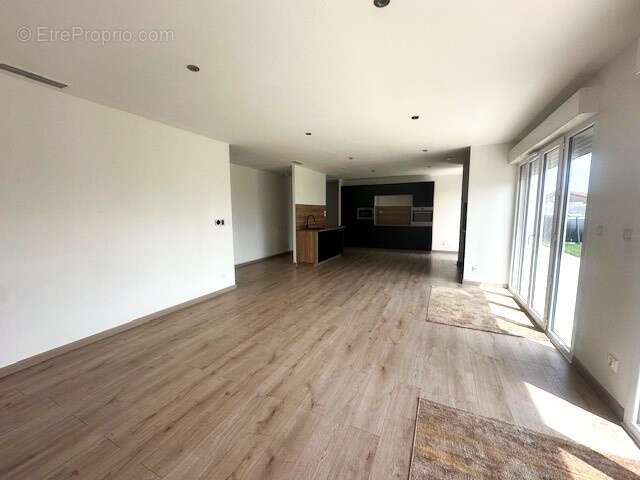 Maison à SAINT-HILAIRE