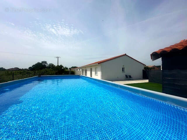 Maison à SAINT-HILAIRE