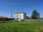 Maison à LA ROCHEFOUCAULD