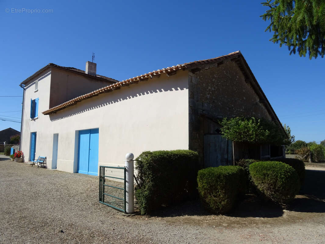 Maison à LA ROCHEFOUCAULD