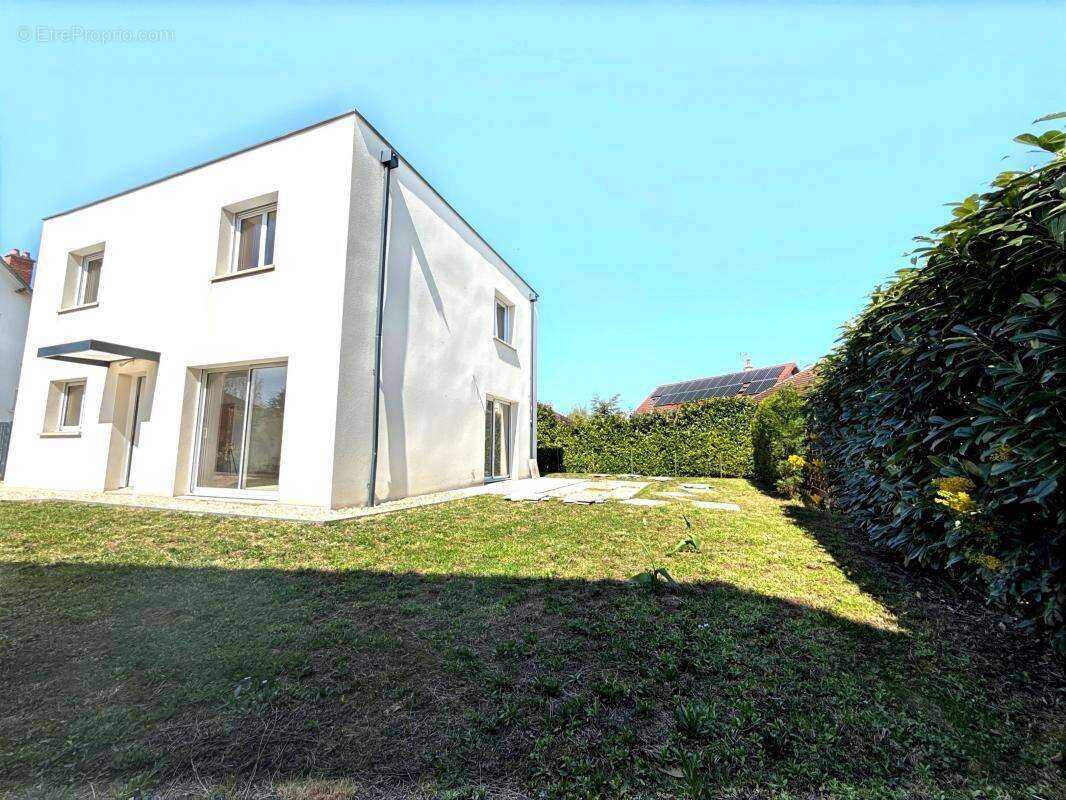 Maison à MARSANNAY-LA-COTE