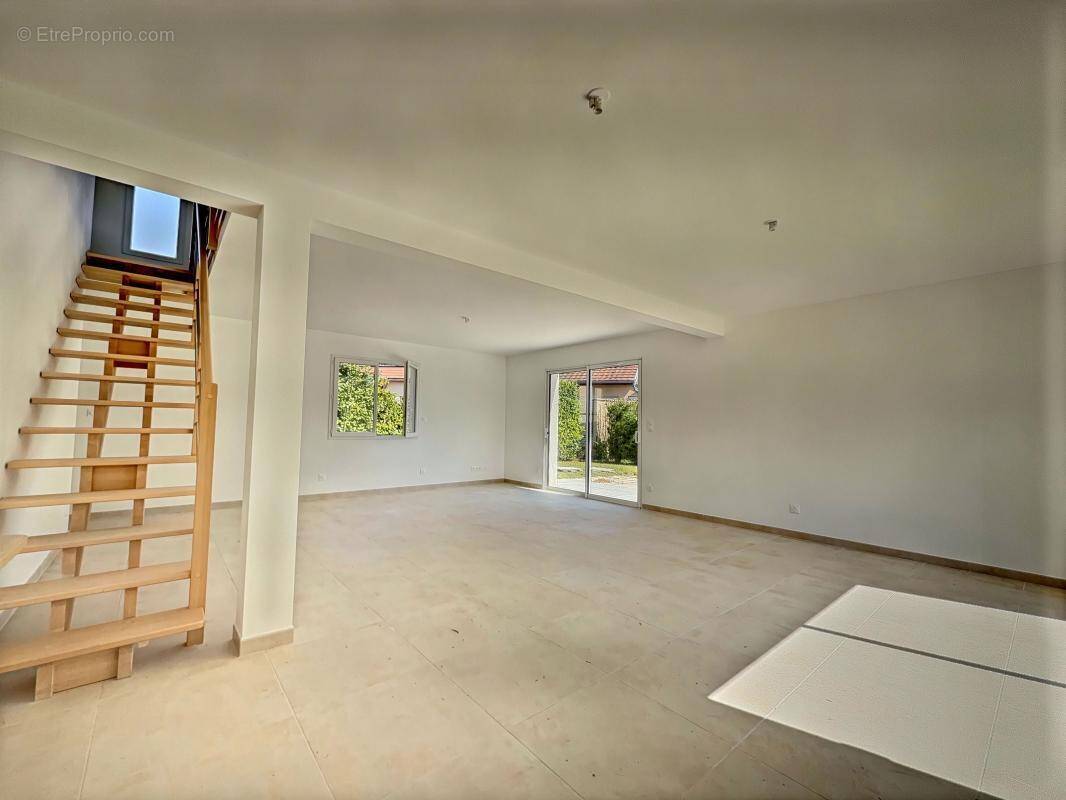 Maison à MARSANNAY-LA-COTE